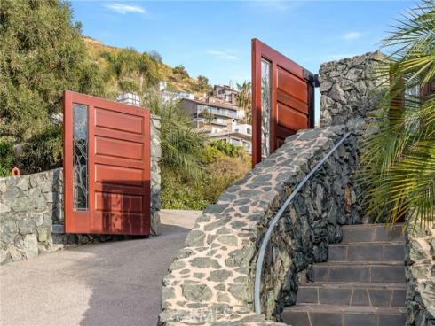32091  Coast Highway  , Laguna Beach, CA