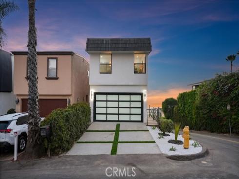1095  Miramar  , Laguna Beach, CA