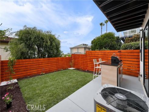 1095  Miramar  , Laguna Beach, CA