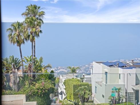 1095  Miramar  , Laguna Beach, CA
