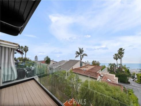 1095  Miramar  , Laguna Beach, CA