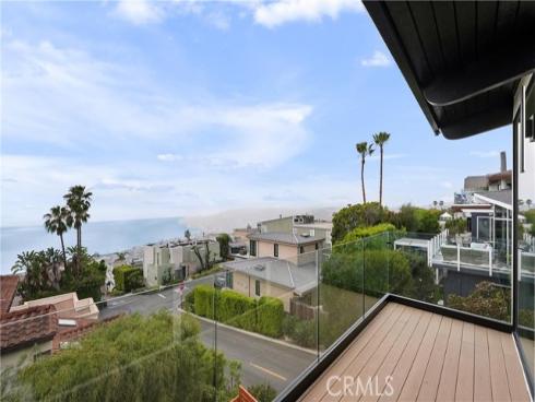 1095  Miramar  , Laguna Beach, CA