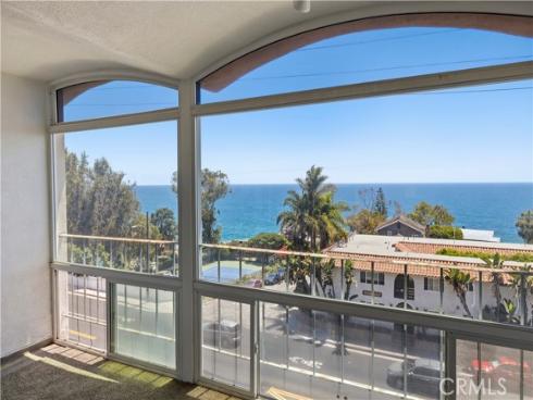 240  Moss  8  Street, Laguna Beach, CA
