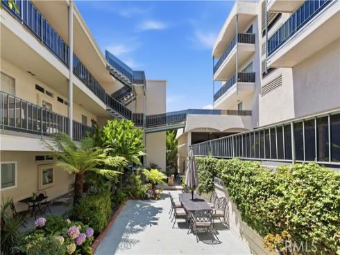 240  Moss  8  Street, Laguna Beach, CA