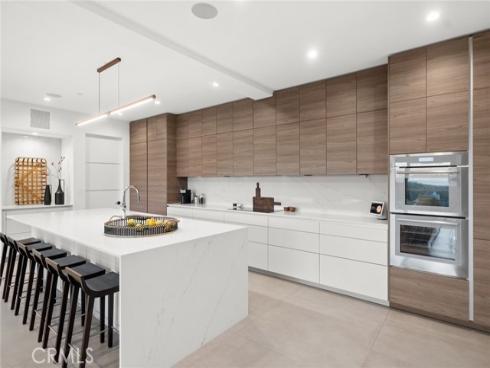 654 Canyon View Drive, Laguna Beach, CA