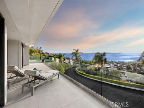 654 Canyon View Drive, Laguna Beach, CA