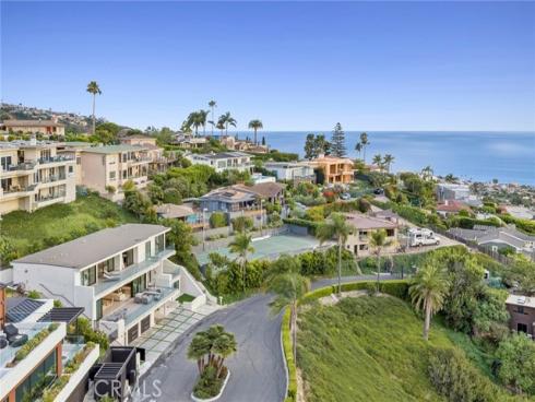654 Canyon View Drive, Laguna Beach, CA