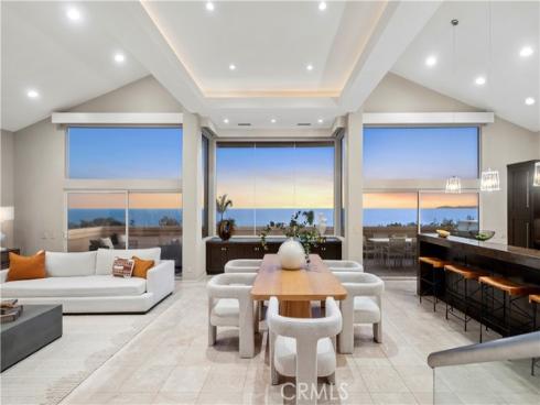 10  N. Stonington Road  , Laguna Beach, CA