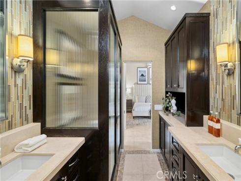 10  N. Stonington Road  , Laguna Beach, CA