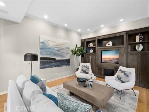 10  N. Stonington Road  , Laguna Beach, CA