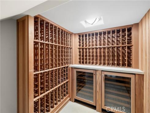 10  N. Stonington Road  , Laguna Beach, CA