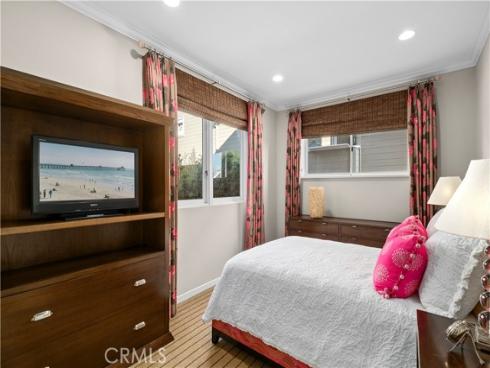 10  N. Stonington Road  , Laguna Beach, CA
