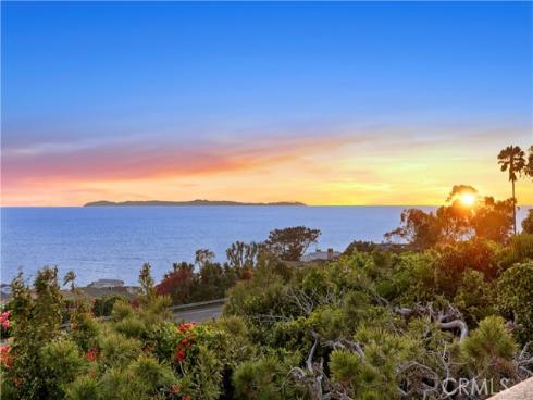 10  N. Stonington Road  , Laguna Beach, CA