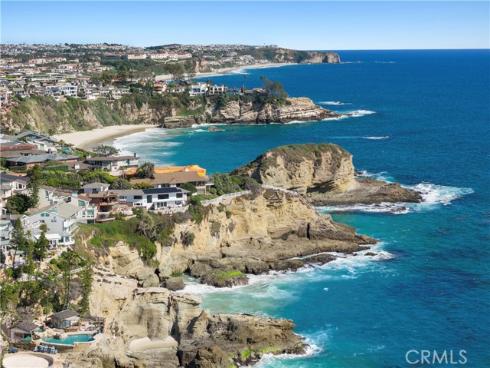 10  N. Stonington Road  , Laguna Beach, CA