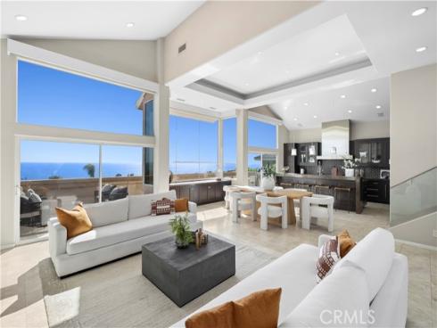 10  N. Stonington Road  , Laguna Beach, CA
