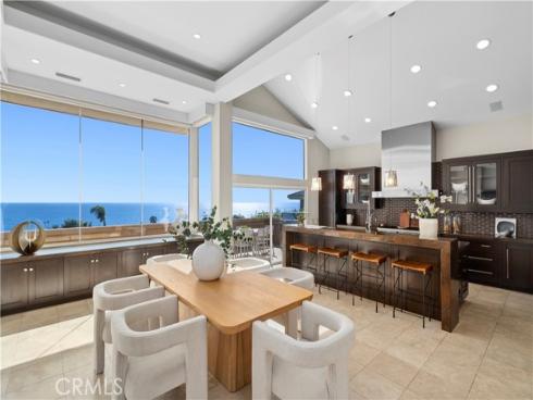 10  N. Stonington Road  , Laguna Beach, CA
