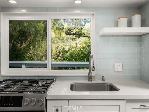 275  Woodland   Drive, Laguna Beach, CA