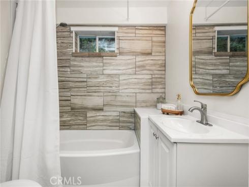 275  Woodland   Drive, Laguna Beach, CA