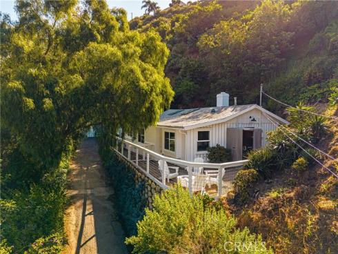 275  Woodland   Drive, Laguna Beach, CA