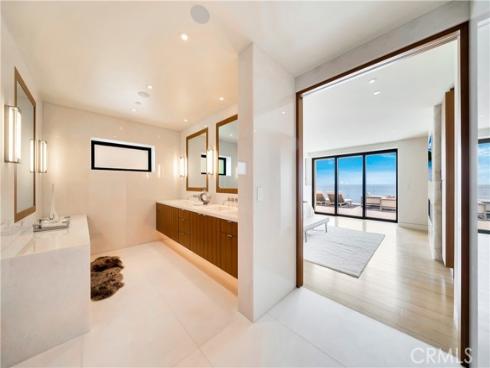18  Lagunita Drive  , Laguna Beach, CA