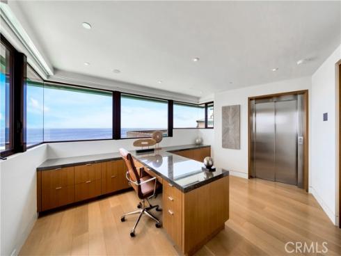 18  Lagunita Drive  , Laguna Beach, CA