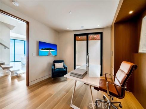 18  Lagunita Drive  , Laguna Beach, CA