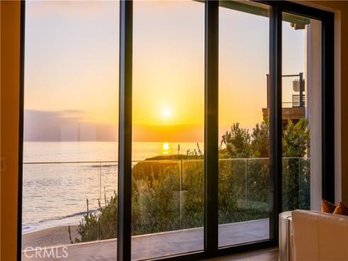 18  Lagunita Drive  , Laguna Beach, CA