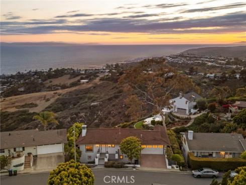 2855  Zell   Drive, Laguna Beach, CA