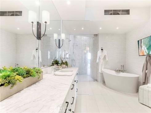 31791  Coast  , Laguna Beach, CA