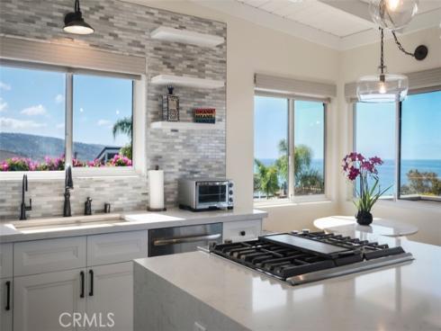 284  Chiquita  , Laguna Beach, CA