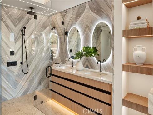 840  Gainsborough  , Laguna Beach, CA