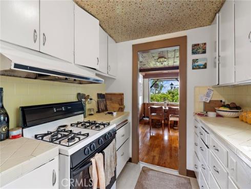1560  Galen   Drive, Laguna Beach, CA
