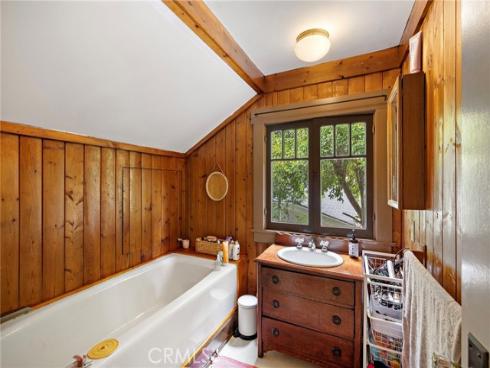 1560  Galen   Drive, Laguna Beach, CA