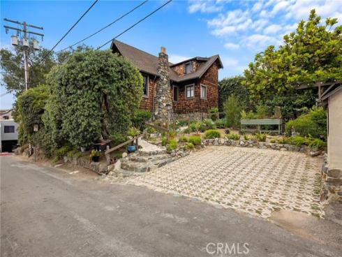 1560  Galen   Drive, Laguna Beach, CA