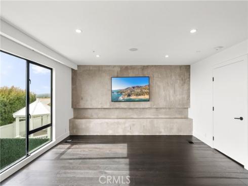 1147  Miramar St  , Laguna Beach, CA