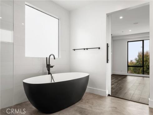 1147  Miramar St  , Laguna Beach, CA