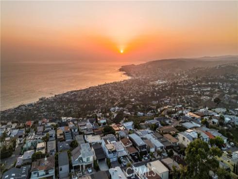 1147  Miramar St  , Laguna Beach, CA