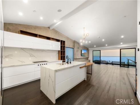 1147  Miramar St  , Laguna Beach, CA