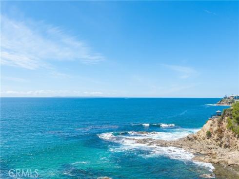 130  Mcknight  , Laguna Beach, CA