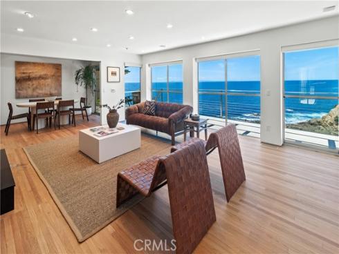 130  Mcknight  , Laguna Beach, CA