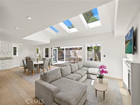 3203  Tyrol   Drive, Laguna Beach, CA