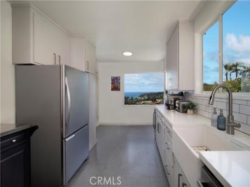933 Coast View Drive , Laguna Beach, CA