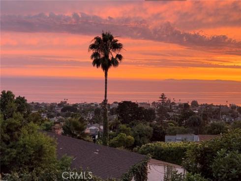 933 Coast View Drive , Laguna Beach, CA
