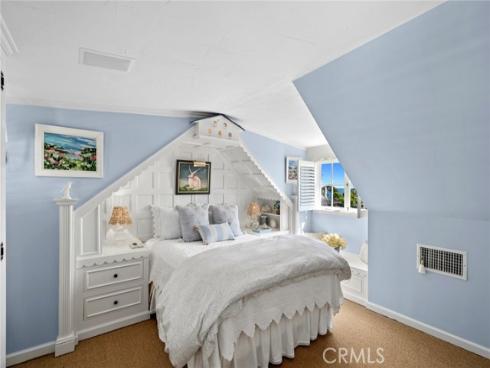 376  Diamond  , Laguna Beach, CA