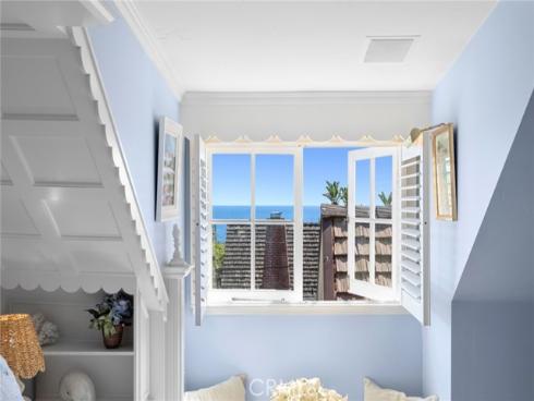 376  Diamond  , Laguna Beach, CA
