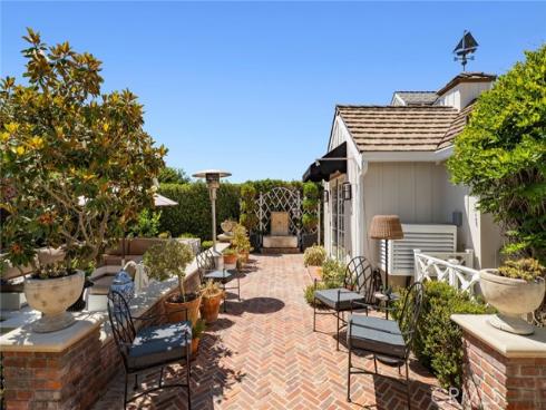 376  Diamond  , Laguna Beach, CA