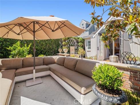 376  Diamond  , Laguna Beach, CA