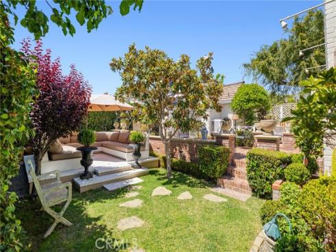 376  Diamond  , Laguna Beach, CA