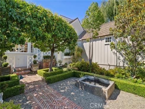 376  Diamond  , Laguna Beach, CA
