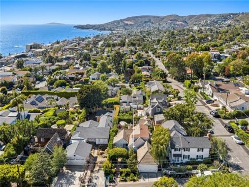 376  Diamond  , Laguna Beach, CA
